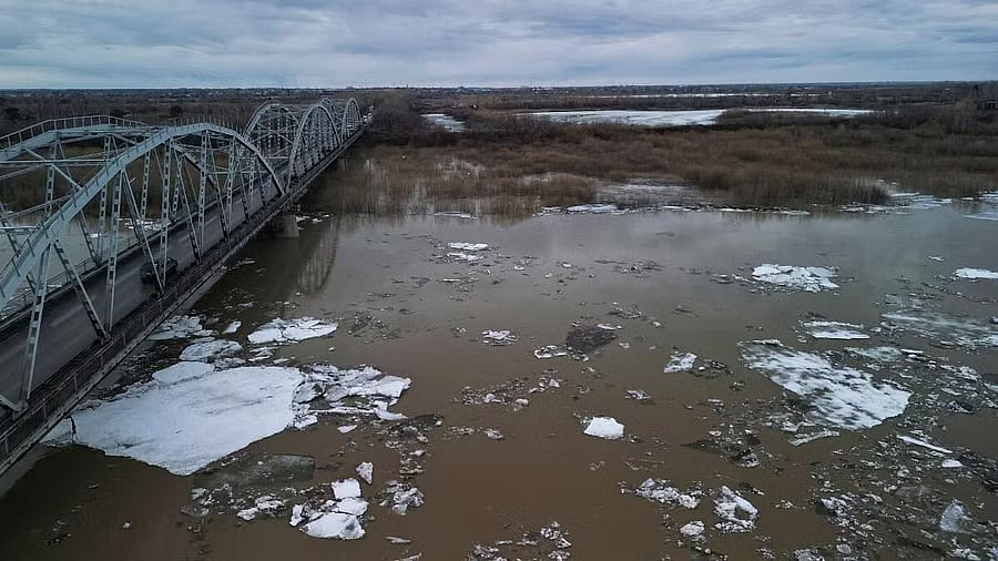 ಭಾರಿ ಪ್ರವಾಹ | ಕಜಕಸ್ತಾನದಲ್ಲಿ ಲಕ್ಷ ಜನರ ಸ್ಥಳಾಂತರ
