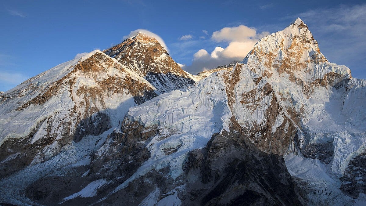 ನೇಪಾಳದ ಮನಾಸ್ಲು ಪರ್ವತದ‌ಲ್ಲಿ ಭಾರಿ ಹಿಮಕುಸಿತ: ಪ್ರವಾಹದ ಆತಂಕ