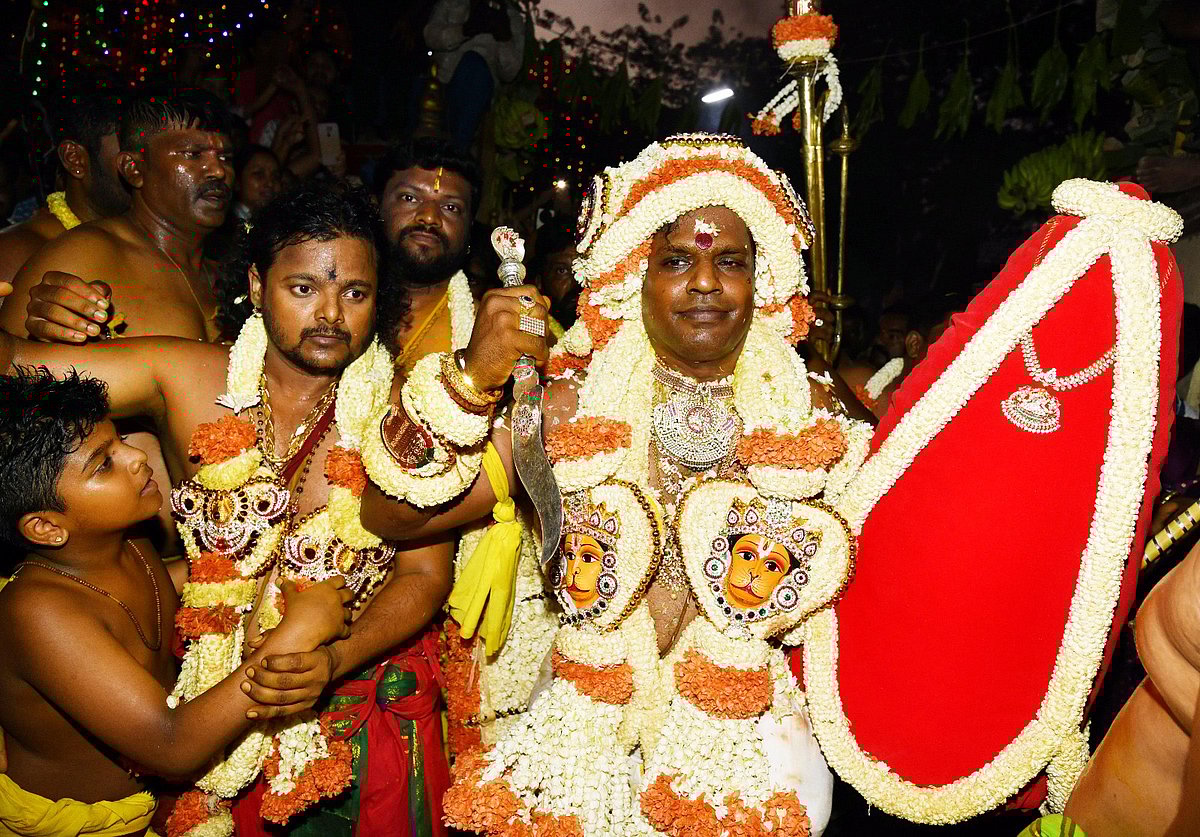 ಬೆಂಗಳೂರಲ್ಲಿ ಹಸಿ ಕರಗದ ಸಂಭ್ರಮ