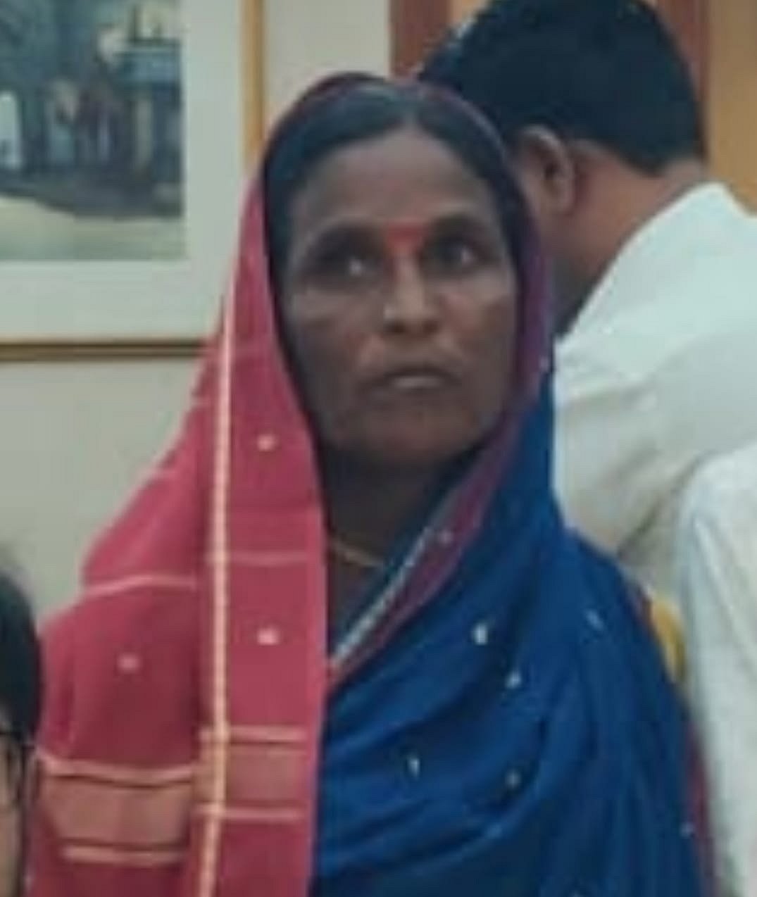 ರಾಯಚೂರು: ಪಕ್ಷೇತರ ಅಭ್ಯರ್ಥಿಯಾಗಿ ನಾಮಪತ್ರ ಸಲ್ಲಿಸಿದ ಕೃಷಿ ಮಹಿಳೆ