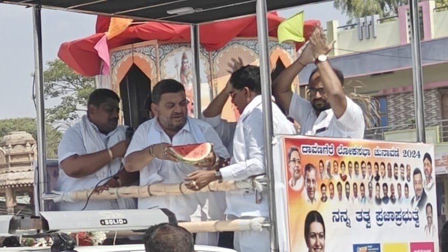 ಬಳ್ಳಾರಿ–ವಿಜಯನಗರ: 42 ಡಿಗ್ರಿ ಬಿಸಿಲಲ್ಲಿ ಪ್ರಚಾರದ ಕಾವು