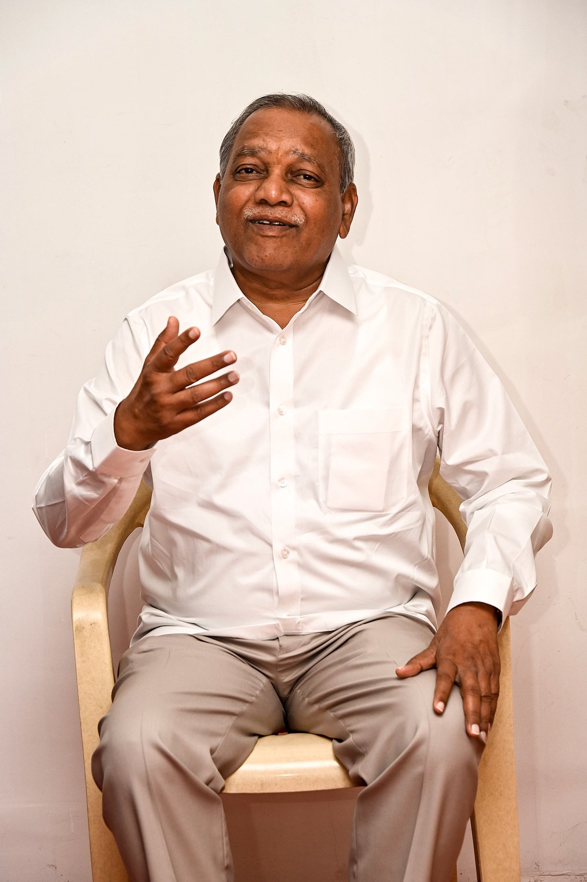 ಖರ್ಗೆ ಅಭಿವೃದ್ಧಿ ಕೆಲಸ, ಗ್ಯಾರಂಟಿಗಳಿಂದ ಗೆಲುವು: ರಾಧಾಕೃಷ್ಣ ದೊಡ್ಡಮನಿ ಸಂದರ್ಶನ