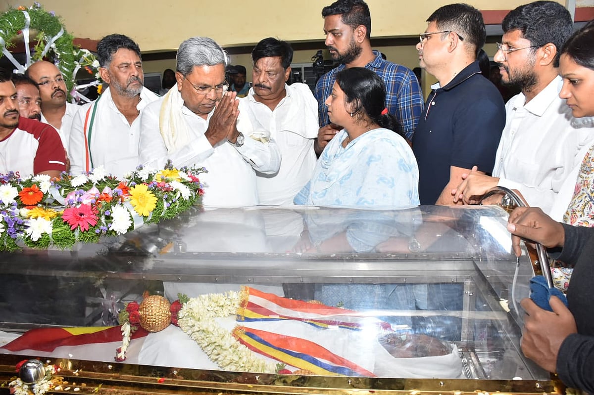 ಸ್ನೇಹಿತನನ್ನು ಕಳೆದುಕೊಂಡು ದುಃಖವಾಗಿದೆ: ಸಿದ್ದರಾಮಯ್ಯ 