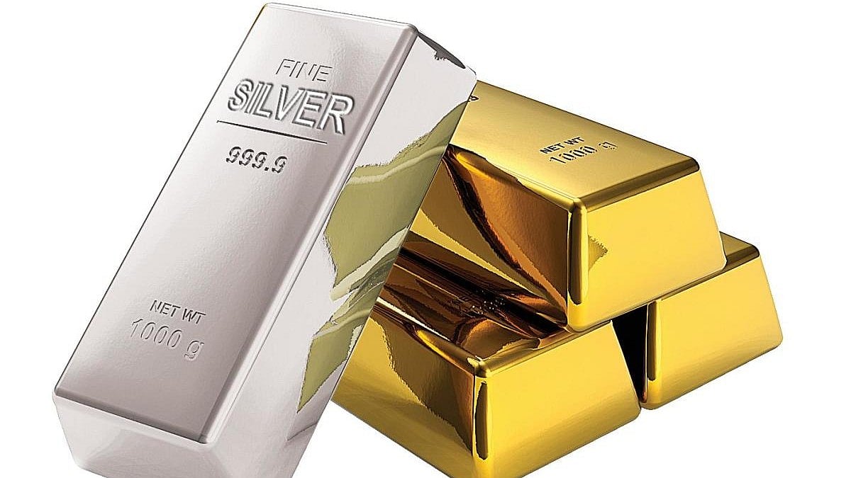 ಚಿನ್ನ, ಬೆಳ್ಳಿ ದರ ಮತ್ತೆ ಇಳಿಕೆ: 10 ಗ್ರಾಂ ಶುದ್ಧ ಬಂಗಾರಕ್ಕೆ  ₹72,650