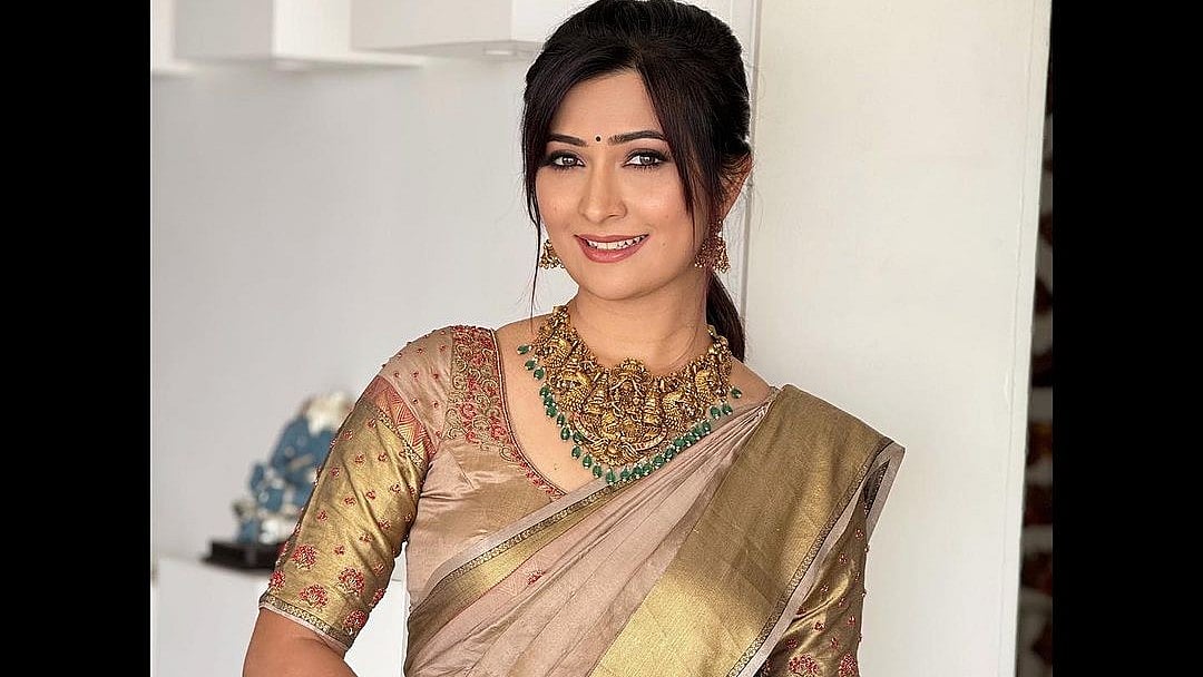 ಸೀರೆಯುಟ್ಟ ಗೊಂಬೆ ನೀನು... ರಾಧಿಕಾ ಪಂಡಿತ್‌ ಅಂದಕ್ಕೆ ಮನಸೋತ ನೆಟ್ಟಿಗರು