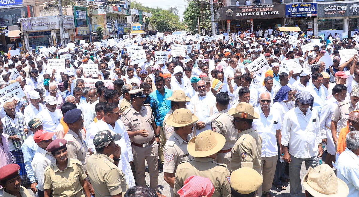 ನೇಹಾ ಕೊಲೆ: ವೀರಶೈವ-ಲಿಂಗಾಯತರ ಪ್ರತಿಭಟನೆ