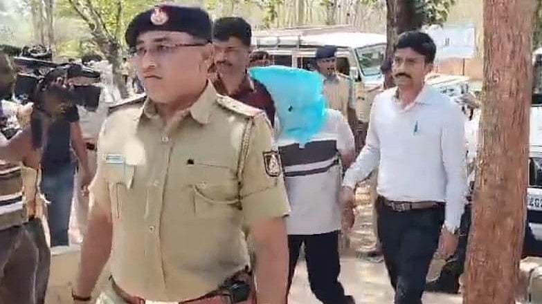 ನೇಹಾ ಕೊಲೆ ಪ್ರಕರಣ; ಸಿಐಡಿ ಅಧಿಕಾರಿಗಳಿಂದ ಸ್ಥಳ ಮಹಜರು