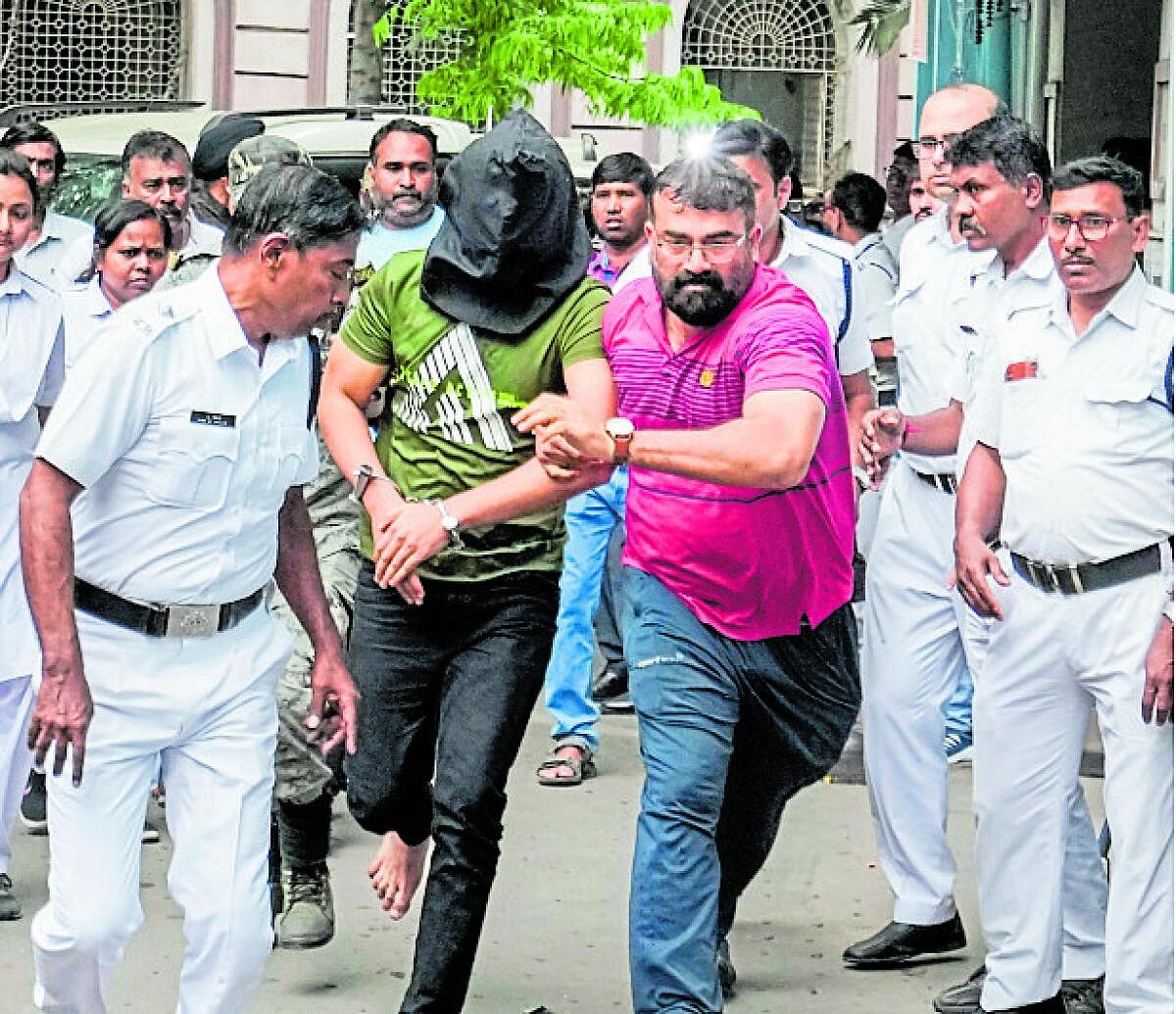 ರಾಮೇಶ್ವರಂ ಕೆಫೆ ಸ್ಫೋಟ: ಬಾಂಬ್ ಇಟ್ಟಿದ್ದ ಮುಸಾವೀರ್, ಅಬ್ದುಲ್ ಮಥೀನ್ ವಶಕ್ಕೆ