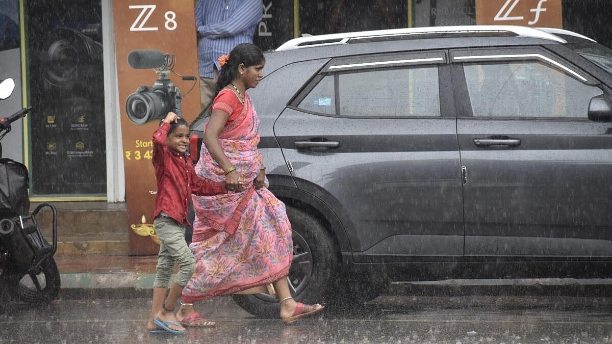 PHOTOS | ಬೆಳಗಾವಿ, ವಿಜಯನಗರ ಸೇರಿ ರಾಜ್ಯದ ವಿವಿಧೆಡೆ ಸುರಿದ ಮಳೆ