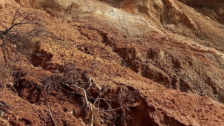 ಇಂಡೊನೇಷ್ಯಾದಲ್ಲಿ ಭೂಕುಸಿತ: 14 ಮಂದಿ ಸಾವು