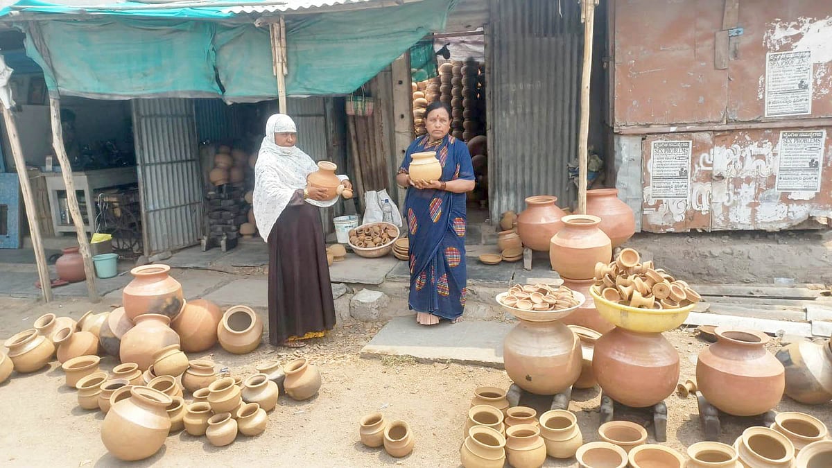 ಸಿಂಧನೂರು: ‘ಬಡವರ ಫ್ರಿಡ್ಜ್’ಗೆ ಹೆಚ್ಚಿದ ಬೇಡಿಕೆ