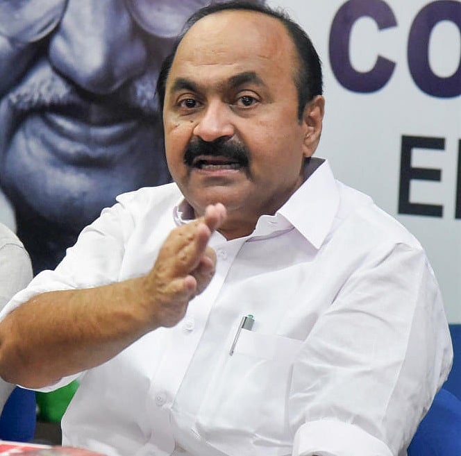 ಕೇರಳ ವಿಧಾನಸಭೆ ವಿರೋಧ ಪಕ್ಷದ ನಾಯಕ ಸತೀಶನ್ ವಿರುದ್ಧ ಸಿಬಿಐ ತನಿಖೆಗೆ ಶಿಫಾರಸು