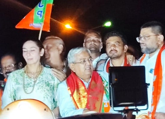 ಚಿತ್ರದುರ್ಗ ಲೋಕಸಭಾ ಕ್ಷೇತ್ರ: ಗೋವಿಂದ ಕಾರಜೋಳ ಪರ ನಟಿ ರಾಗಿಣಿ ರೋಡ್ ಶೋ