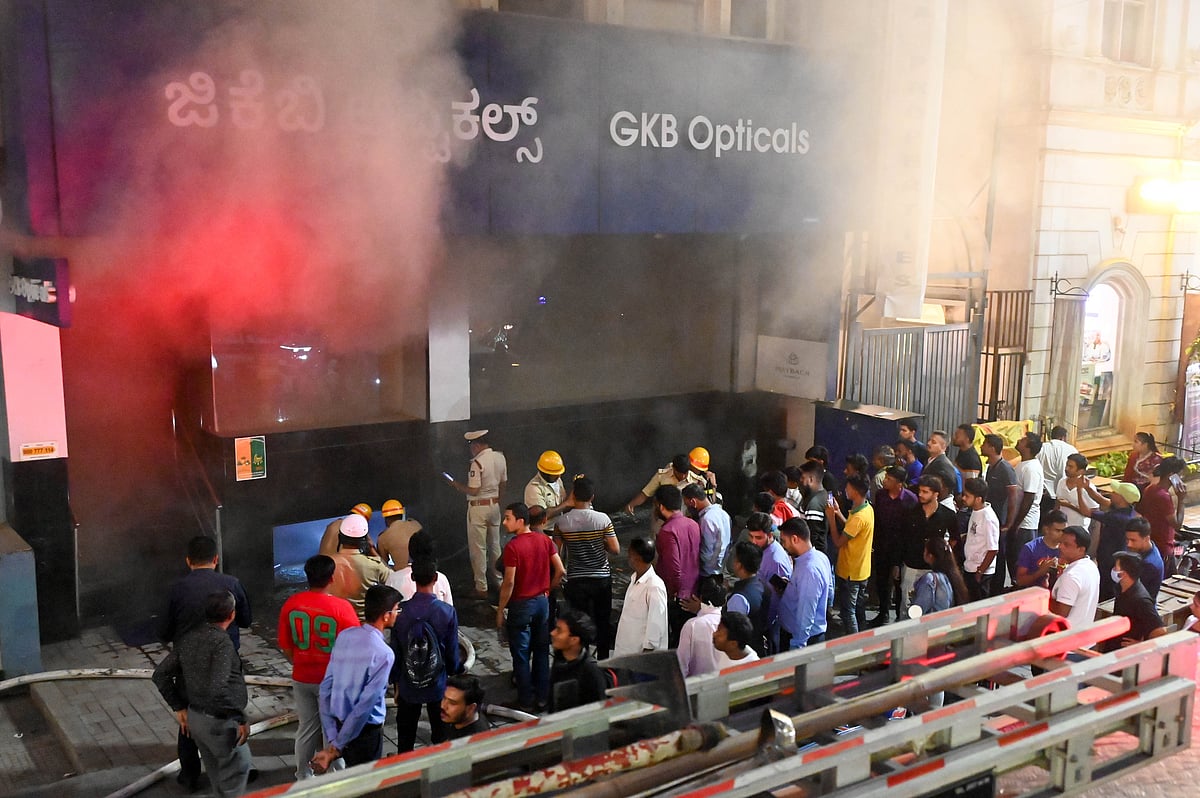 ಎಂ.ಜಿ. ರಸ್ತೆಯ ಕಟ್ಟಡದಲ್ಲಿ ಬೆಂಕಿ ಅವಘಡ