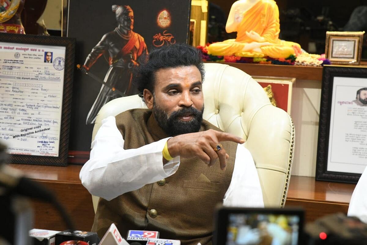 ಮಳೆಯಿಂದಾಗಿ ಅನಾಹುತ, ಮಂತ್ರಿಗಳು ಎಲ್ಲಿ ಬಿದ್ದಿದ್ದಾರೋ ಗೊತ್ತಿಲ್ಲ: ಶ್ರೀರಾಮುಲು