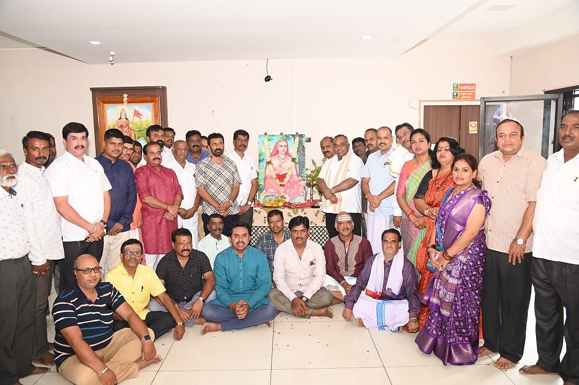 ಶಂಕರಾಚಾರ್ಯರ ಸಿದ್ಧಾಂತ ಸಮಾಜಕ್ಕೆ ಮಾದರಿ: ಶಾಸಕ ಟಿ.ಎಸ್. ಶ್ರೀವತ್ಸ