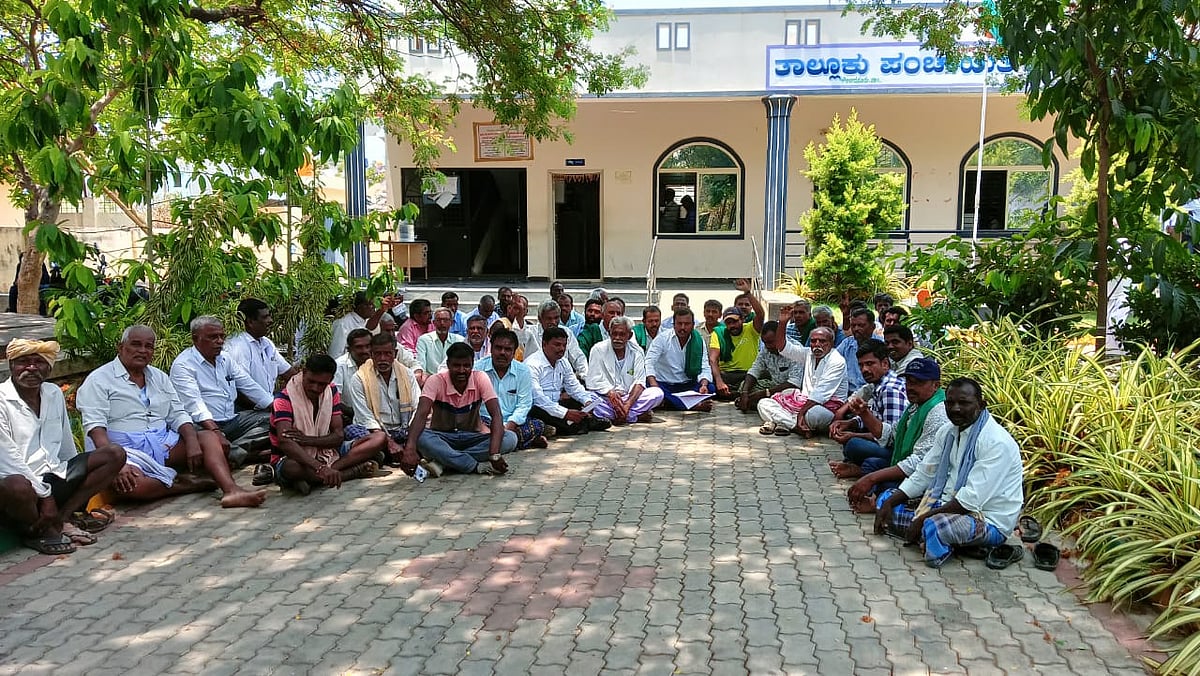 ಬಾರದ ಬೆಳೆನಷ್ಟ ಪರಿಹಾರ, ಪ್ರತಿಭಟನೆ