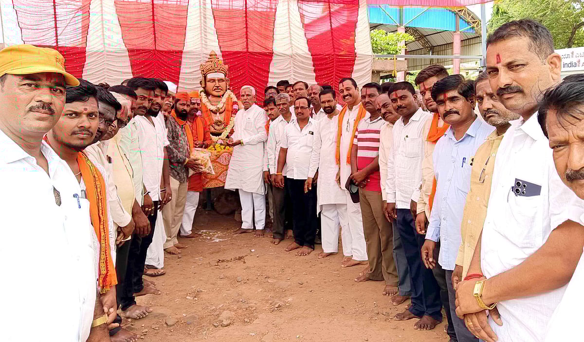 ತಂತ್ರಜ್ಞಾನ ಯುಗದಲ್ಲಿಯೂ ಮೌಢ್ಯ ಆಚರಣೆ: ಶಾಸಕ ಸಿದ್ದು ಸವದಿ ವಿಷಾದ