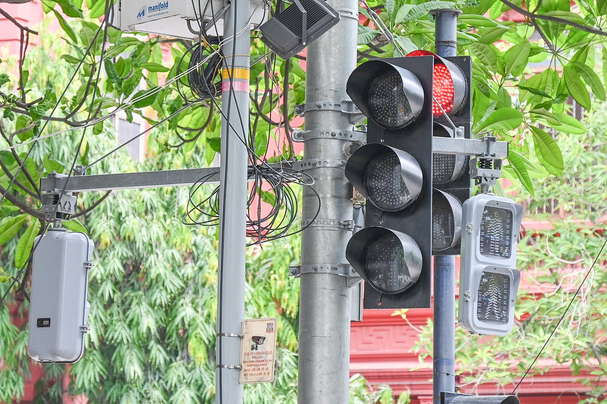 ಬೆಂಗಳೂರು | 500 ದಾಟಿದ ಟ್ರಾಫಿಕ್‌ ಸಿಗ್ನಲ್‌ಗಳು: ಸಂಚಾರ ಪೊಲೀಸರ ಮಾಹಿತಿ 