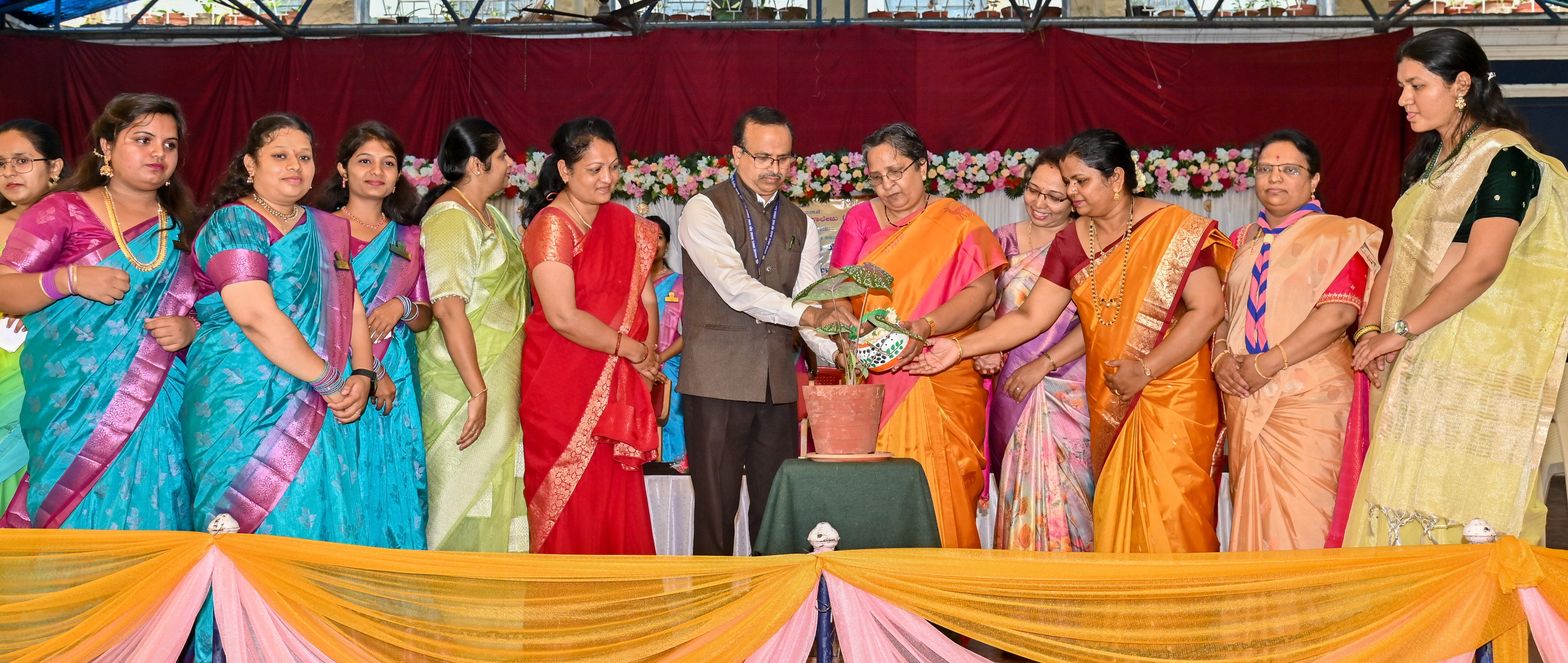 ಮಹಿಳಾ ಸಬಲೀಕರಣ: ಕೆಂಪನಂಜಮ್ಮಣ್ಣಿ ಮುನ್ನುಡಿ: ಭೂಮಿಗೌಡ 