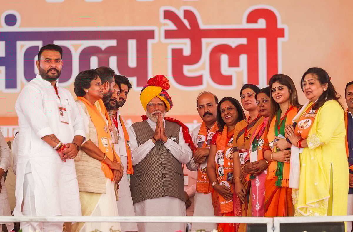 370ನೇ ವಿಧಿ ಖಬರಸ್ತಾನ್‌ನಲ್ಲಿ ಸಮಾಧಿ: ಕಾಂಗ್ರೆಸ್‌ ವಿರುದ್ಧ ಮೋದಿ ವಾಗ್ದಾಳಿ