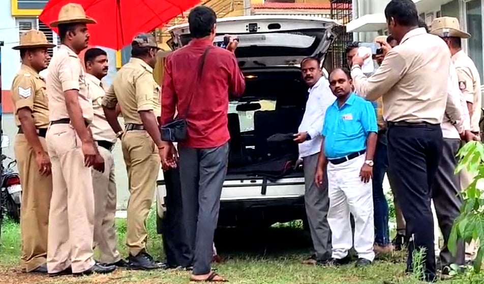 ಪೆನ್‌ಡ್ರೈವ್‌: ವಕೀಲ ದೇವರಾಜೇಗೌಡ ಬಂಧನ