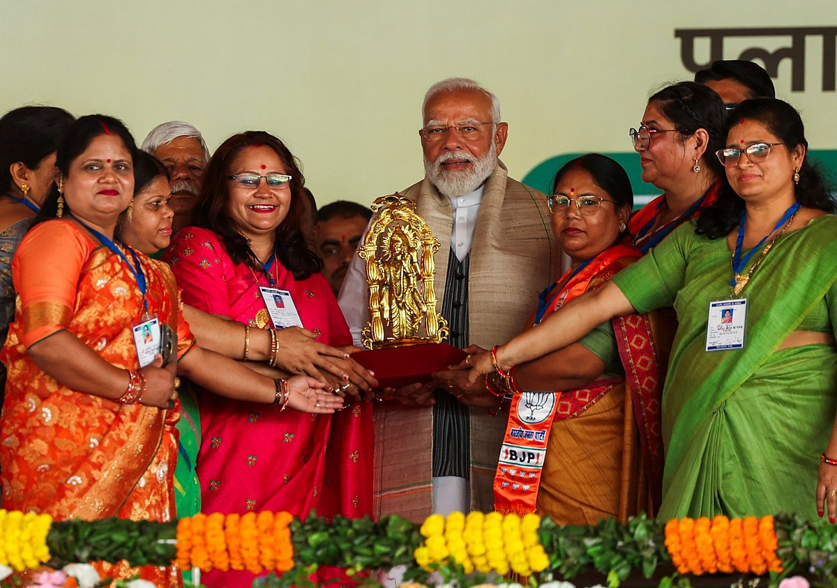 ರಾಹುಲ್ ಪ್ರಧಾನಿಯಾಗಲಿ ಎಂದು ಪಾಕಿಸ್ತಾನ ಬಯಸುತ್ತಿದೆ: ಪ್ರಧಾನಿ ಮೋದಿ