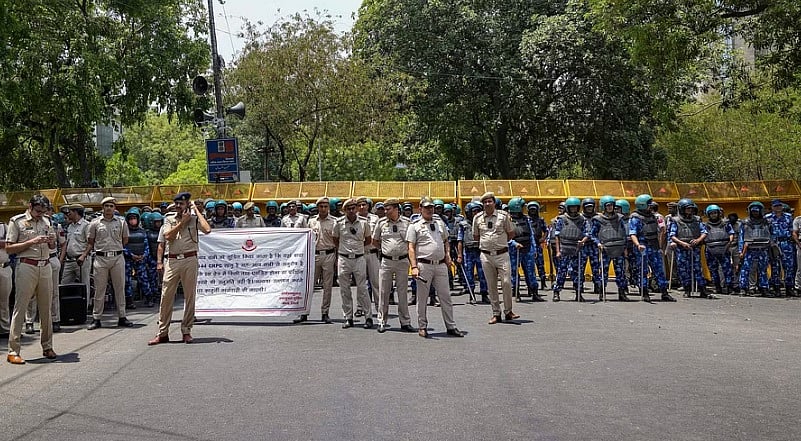 ದೆಹಲಿ: ಬಿಜೆಪಿ ಕಚೇರಿ ಬಳಿ ಪ್ರತಿಭಟನೆ, ಎಎಪಿ ನಾಯಕರ ವಿರುದ್ಧ ಎಫ್‌ಐಆರ್ ದಾಖಲು