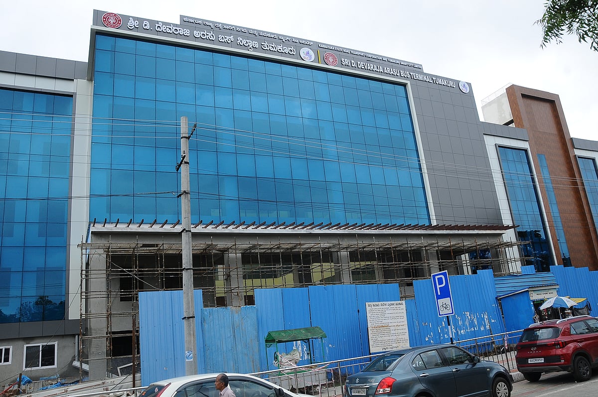 ತುಮಕೂರು: ಮುಗಿದ ಹತ್ತಾರು ಗಡುವು, ಬಸ್ ನಿಲ್ದಾಣ ಆರಂಭ ಇನ್ನೆಷ್ಟು ದಿನ?