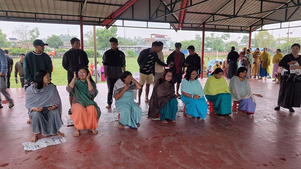 ಮಣಿಪುರ ಹಿಂಸಾಚಾರಕ್ಕೆ ಒಂದು ವರ್ಷ| ತಲೆ ಬೋಳಿಸಿಕೊಂಡು ಜಾಥಾ ನಡೆಸಿದ ಮಹಿಳೆಯರು