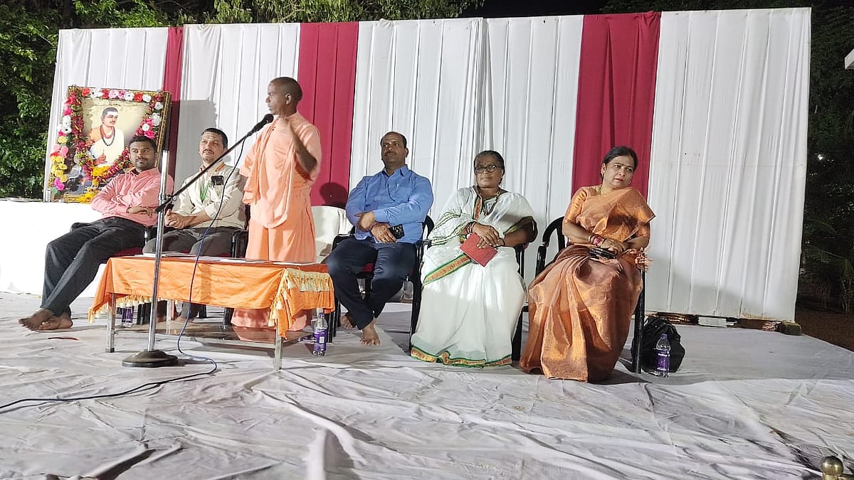 ಬಸವ ತತ್ವದಲ್ಲಿದೆ ಸಮಸ್ಯೆಗಳಿಗೆ ಪರಿಹಾರ