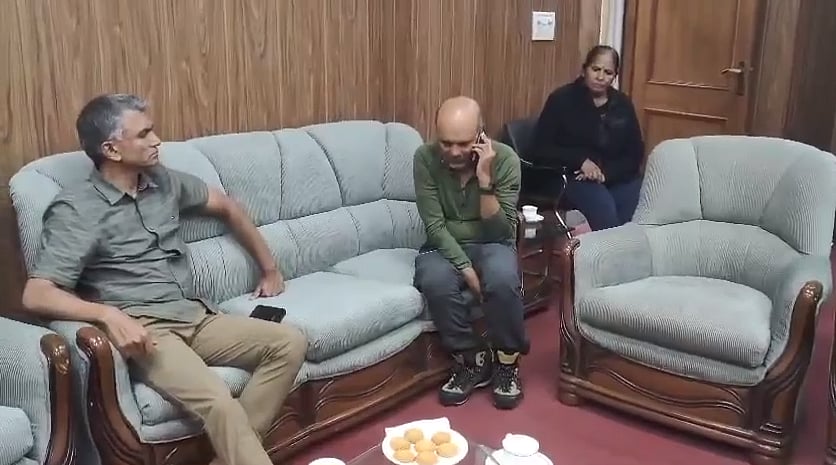 ಉತ್ತರಾಖಂಡ: ರಕ್ಷಿಸಲ್ಪಟ್ಟ ಚಾರಣಿಗರೊಟ್ಟಿಗೆ ದೂರವಾಣಿಯಲ್ಲಿ ಸಿದ್ದರಾಮಯ್ಯ ಮಾತು