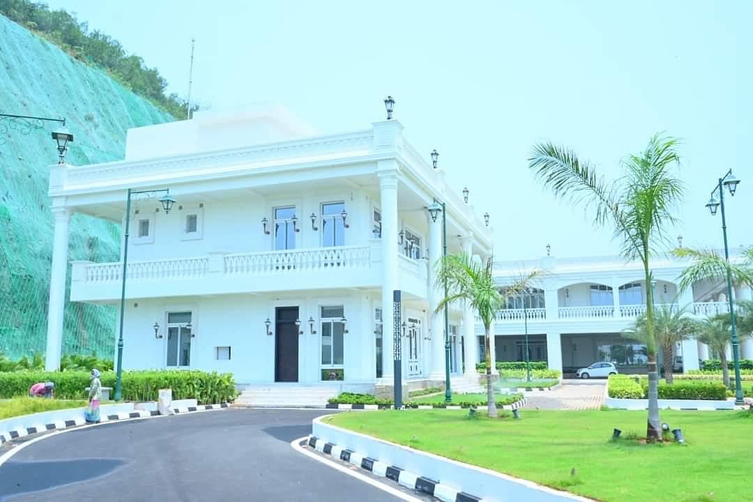 ಆಂಧ್ರಪ್ರದೇಶ: ವಿವಾದ ಹುಟ್ಟುಹಾಕಿದ ‘ಜಗನ್‌ ಅರಮನೆ’