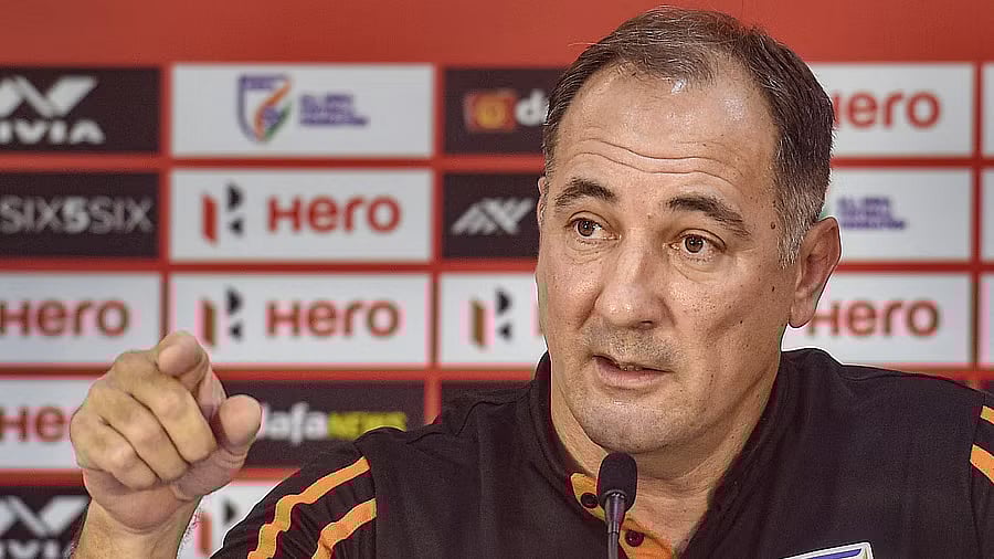 ಚೌಬೆ ದೂರವಿದ್ದಷ್ಟೂ ಭಾರತದ ಫುಟ್‌ಬಾಲ್‌ಗೆ ಒಳಿತು: ಸ್ಟಿಮಾಚ್‌