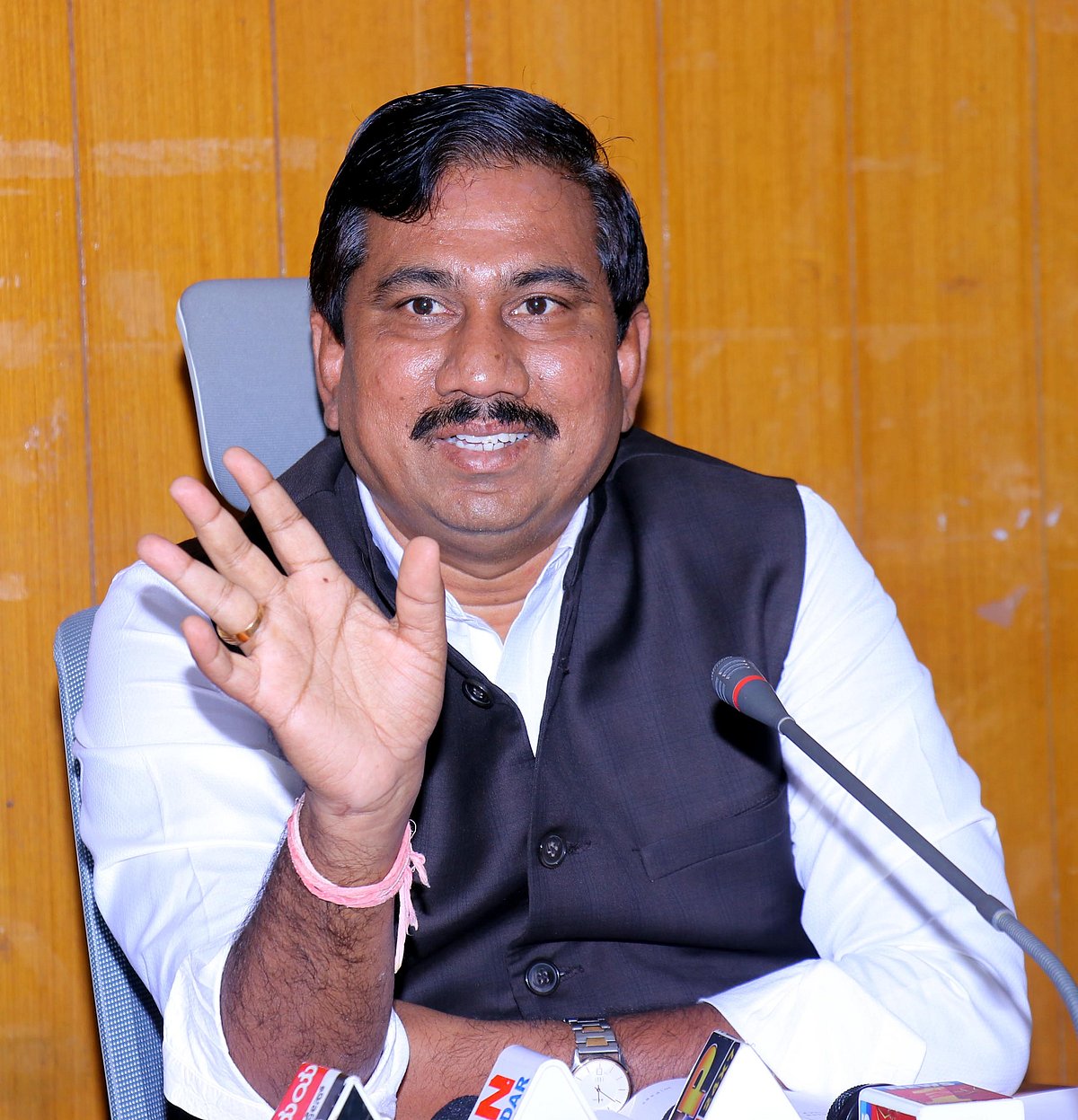 ಬೀದರ್‌ | ಬ್ರಿಮ್ಸ್‌ ಅವ್ಯವಸ್ಥೆ; ವರದಿಗೆ ಡಿಸಿಗೆ ಸೂಚನೆ