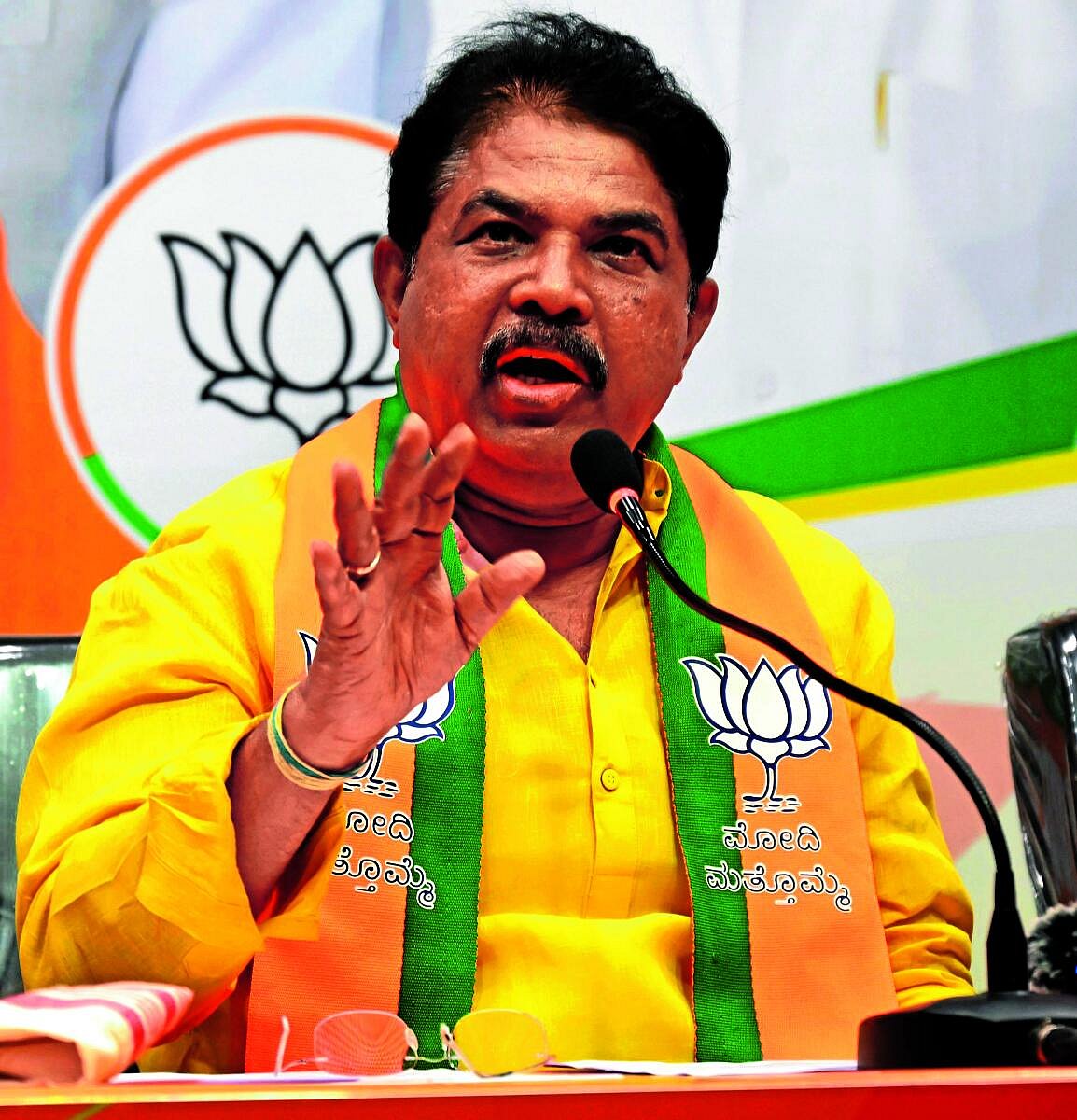 ಬೆಲೆ ಏರಿಕೆ | ತಿಗಣೆಯಂತೆ ರಕ್ತ ಹೀರುವ ಸಿಎಂ, ಡಿಸಿಎಂ: ಆರ್‌.ಅಶೋಕ