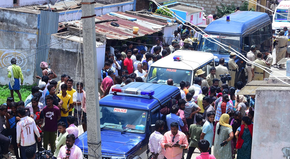 ಚಿತ್ರದುರ್ಗ: ರೇಣುಕಸ್ವಾಮಿ ಅಪಹರಣಕ್ಕೆ ಬಳಸಿದ್ದ ಕಾರು ಜಪ್ತಿ