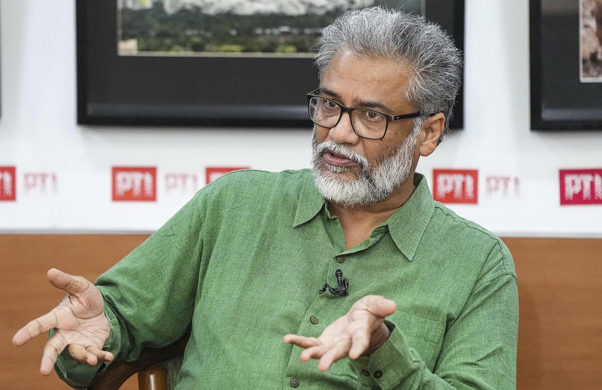 EVM ಬದಲು ಮತಪತ್ರ ವ್ಯವಸ್ಥೆಗೆ ದೇಶ ಹಿಂದಿರುಗಬೇಕು: ದೀಪಂಕರ್ ಭಟ್ಟಾಚಾರ್ಯ