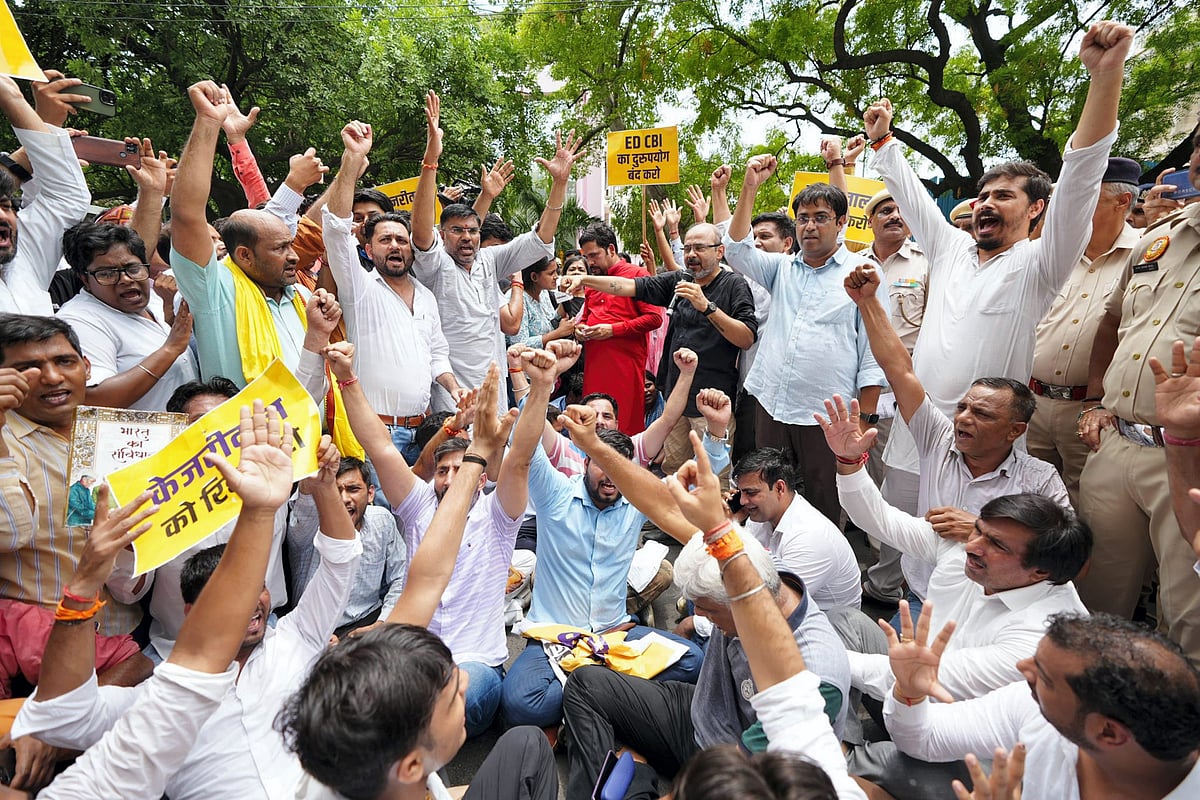 ದೆಹಲಿ | ಕೇಜ್ರಿವಾಲ್ ಬಿಡುಗಡೆಗೆ ಒತ್ತಾಯ; ಬಿಜೆಪಿ ಕಚೇರಿ ಬಳಿ AAP ಪ್ರತಿಭಟನೆ