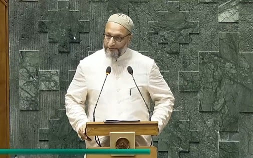 Video | ‘ಜೈ ಪ್ಯಾಲೆಸ್ಟೀನ್’, ‘ಅಲ್ಲಾಹು ಅಕ್ಬರ್’ ಹೆಸರಲ್ಲಿ ಓವೈಸಿ ಪ್ರಮಾಣವಚನ