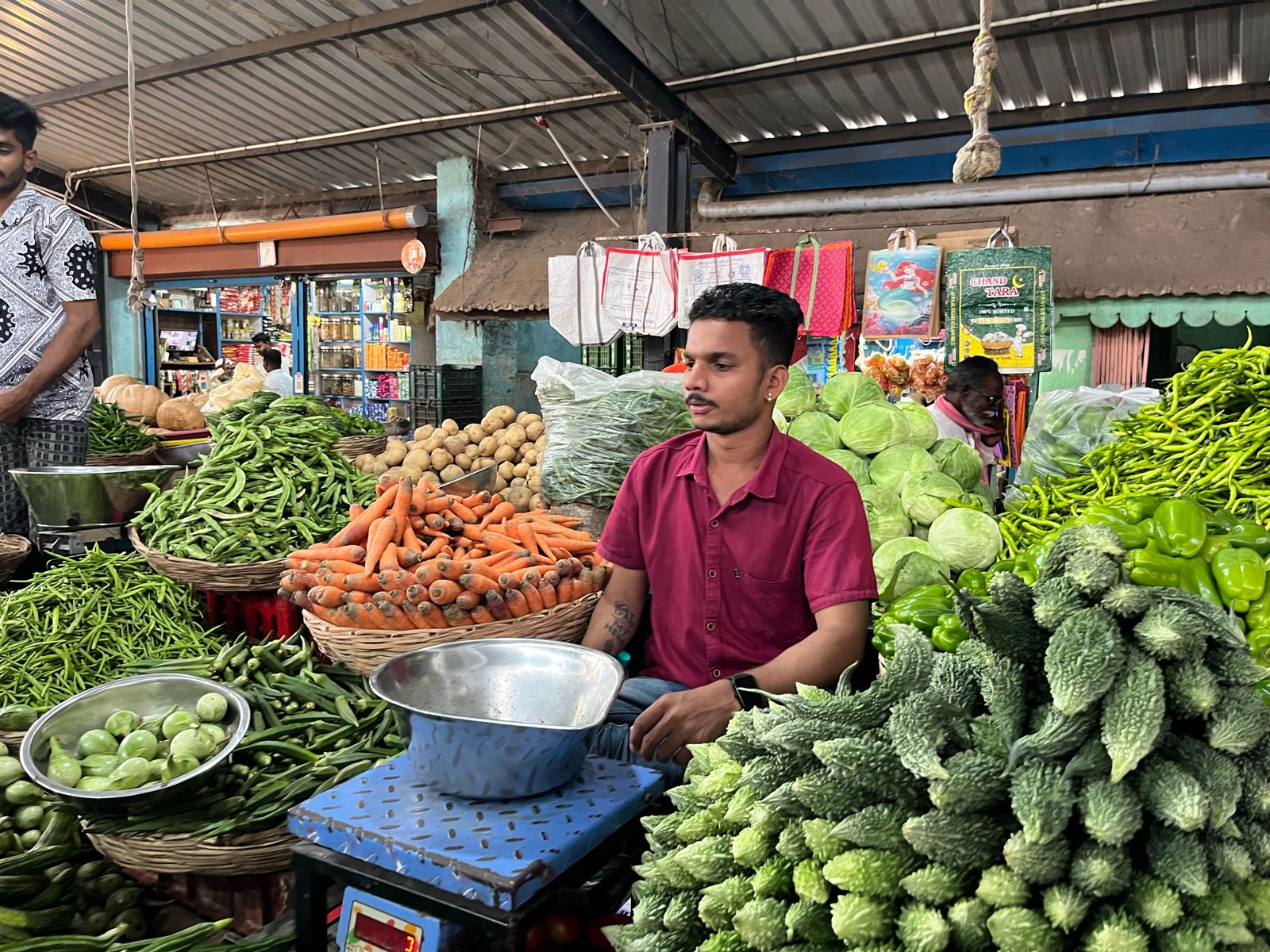 ರಾಯಚೂರು: ಮಾರುಕಟ್ಟೆಯಲ್ಲಿ ತರಕಾರಿ ಬೆಲೆ ಸ್ಥಿರ