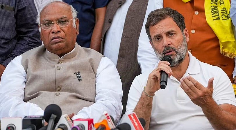 ದಲಿತರು, ಆದಿವಾಸಿಗಳು, ಒಬಿಸಿ ಮೇಲೆ Lateral Entry ದಾಳಿ: ರಾಹುಲ್, ಖರ್ಗೆ ಕಿಡಿ