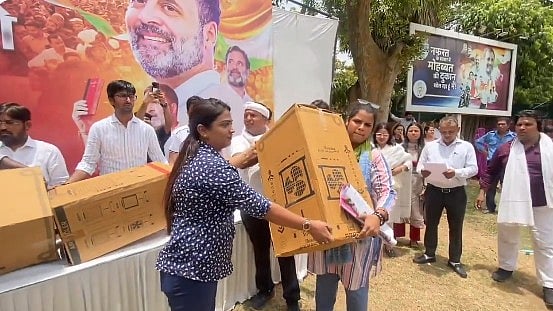 ರಾಹುಲ್ ಗಾಂಧಿ ಬರ್ತಡೇ: ದೆಹಲಿಯ ಆಶ್ರಯ ಮನೆ ನಿವಾಸಿಗಳಿಗೆ ಏರ್‌ಕೂಲರ್ ವಿತರಣೆ