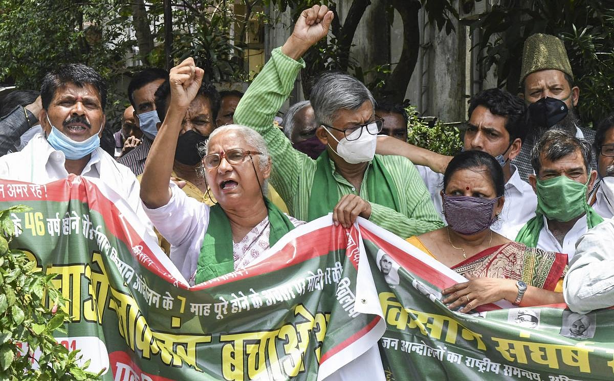 6 ರೈತರ ಹತ್ಯೆಗೆ ಜವಾಬ್ದಾರರಾಗಿರುವವರಿಗೆ ಕೃಷಿ ಖಾತೆಯೇ?: ಎಸ್‌ಕೆಎಂ ಪ್ರತಿಭಟನೆ