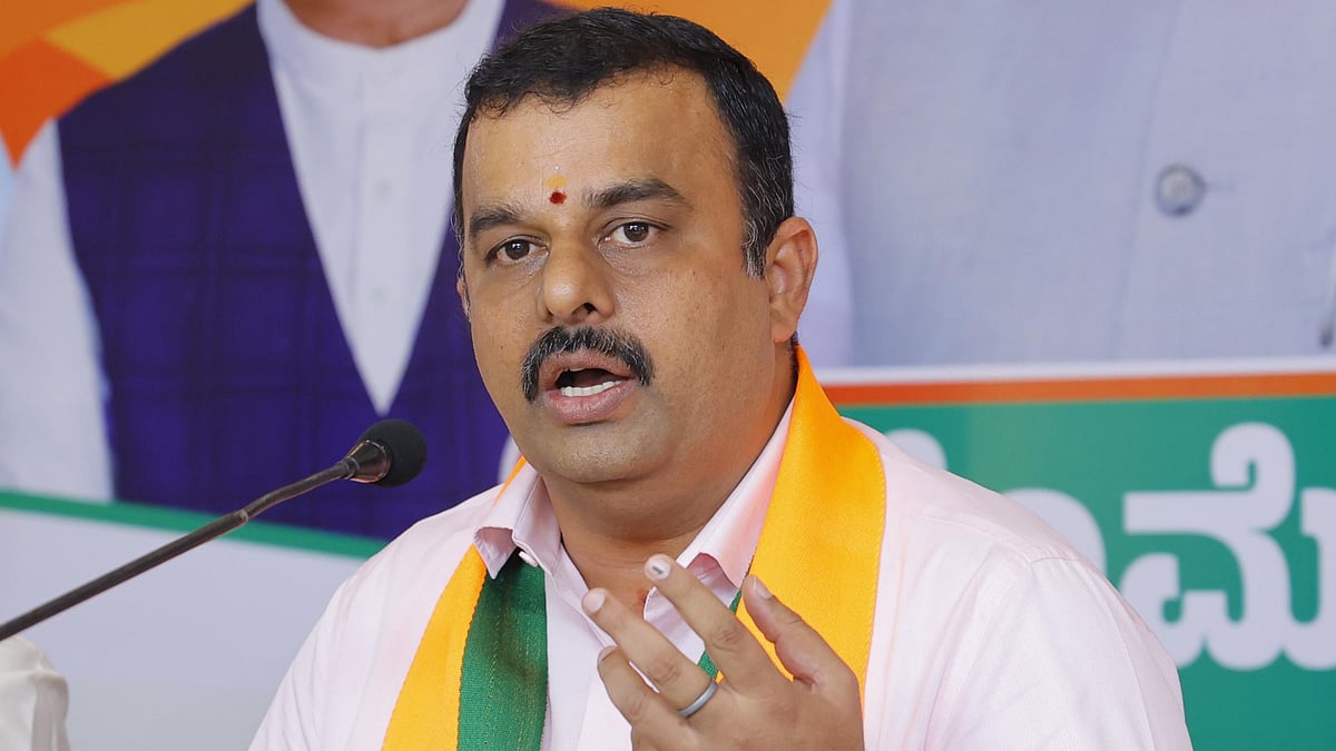 ಸಾಹಿತಿ, ವಿದ್ವಾಂಸರನ್ನು ಗುಲಾಮರಾಗಿಸಿಕೊಂಡ ಕಾಂಗ್ರೆಸ್‌: ವಿ.ಸುನಿಲ್‌ಕುಮಾರ್‌ 