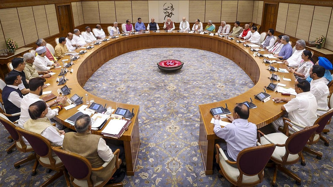 ಮೋದಿ ಸಂಪುಟದ ಸಚಿವರಿಗೆ ಖಾತೆ ಹಂಚಿಕೆ: ಯಾರಿಗೆ ಯಾವ ಖಾತೆ? ಇಲ್ಲಿದೆ ಪಟ್ಟಿ