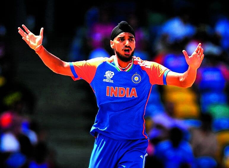 T20 WC | ಭಾರತೀಯ ಆಟಗಾರರಿಂದ ಚೆಂಡು ವಿರೂಪ: ಪಾಕ್ ದಿಗ್ಗಜ ಆರೋಪ