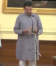 ಲೋಕಸಭೆಯ ಹಂಗಾಮಿ ಸ್ಪೀಕರ್ ಆಗಿ ಭರ್ತೃಹರಿ ಮಹತಾಬ್ ಪ್ರಮಾಣ ವಚನ ಸ್ವೀಕಾರ