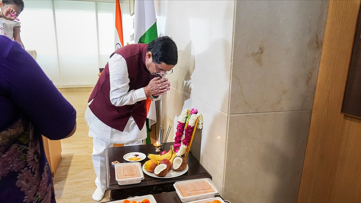 ಇಂಧನ ಸ್ವಾವಲಂಬನೆ ಗುರಿ: ಜೋಶಿ 