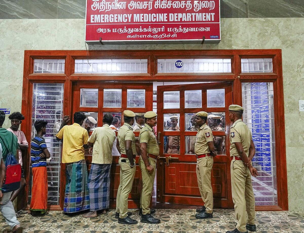 ತಮಿಳುನಾಡು | ನಕಲಿ ಮದ್ಯ ಸೇವನೆ ದುರಂತ; ಮೃತರ ಸಂಖ್ಯೆ 50ಕ್ಕೆ ಏರಿಕೆ